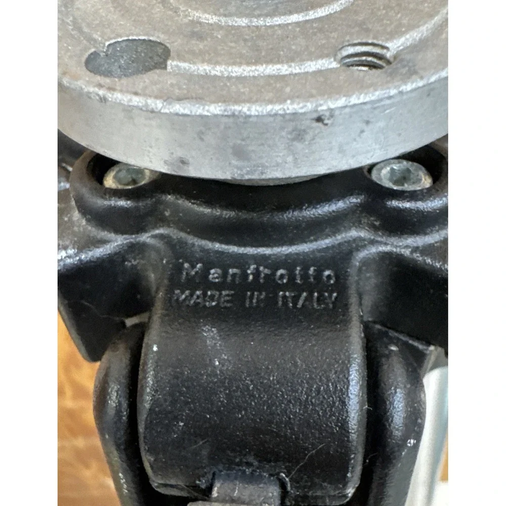Manfrotto 3001 Tripod | Made In Italy | Bogen